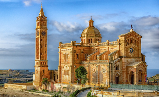 Обои картинки фото malta church, города, - католические соборы,  костелы,  аббатства, собор