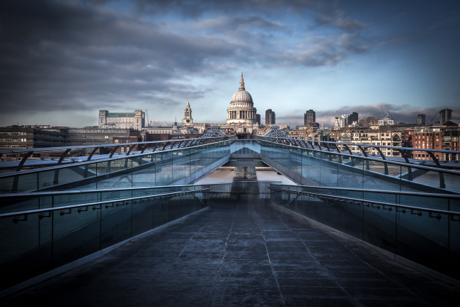 Обои картинки фото millenium bridge london, города, лондон , великобритания, мост, столица