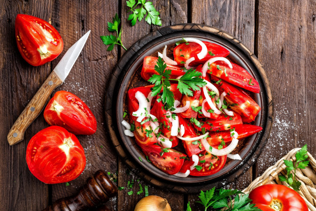 Обои картинки фото еда, помидоры, салат, петрушка