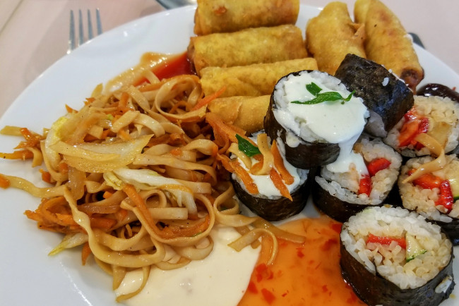 Обои картинки фото еда, рыба,  морепродукты,  суши,  роллы, роллы