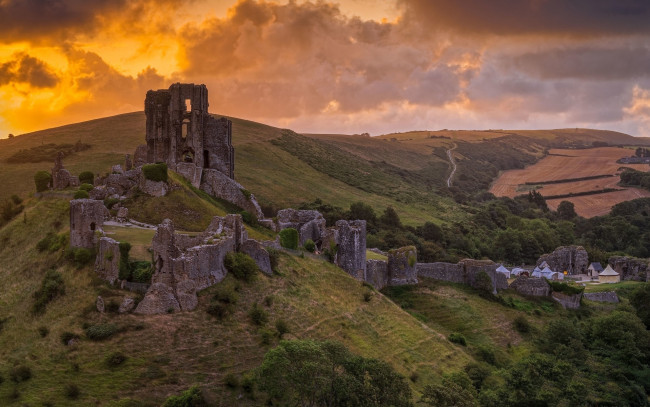 Обои картинки фото corfe castle, города, замки англии, corfe, castle