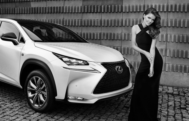 Обои картинки фото автомобили, -авто с девушками, agnieska, radwanska, lexus, nx, 300h, монохром, теннис, автомобиль, лексус