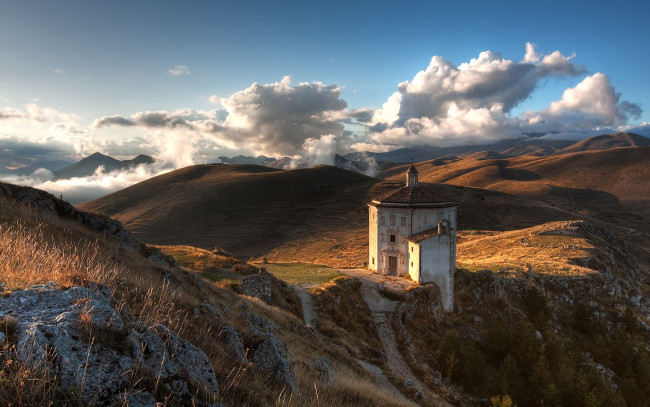 Обои картинки фото abruzzo, italy, города, католические, соборы, костелы, аббатства