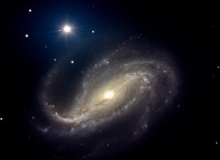 Картинка галактика ngs 613 космос галактики туманности