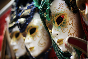 Картинка разное маски карнавальные костюмы венеция