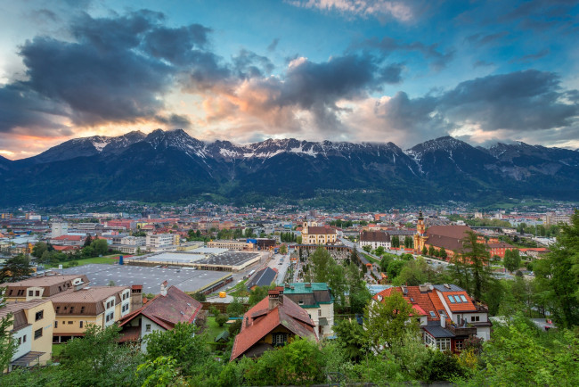Обои картинки фото инсбрук австрия, города, - панорамы, горы, дома