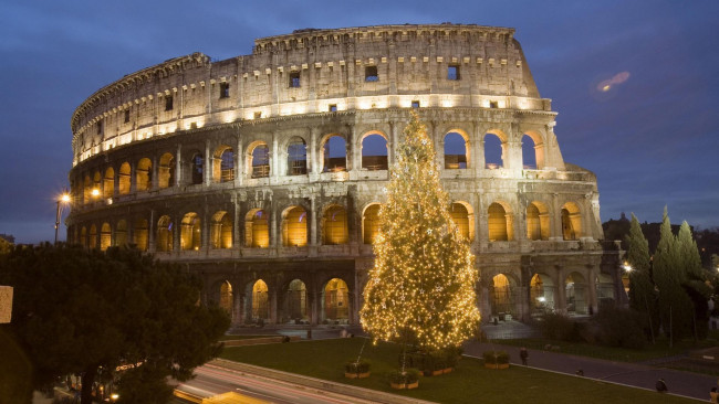 Обои картинки фото города, рим,  ватикан , италия, цирк, колизей, праздник, огни, архитектура, ёлка, сооружение