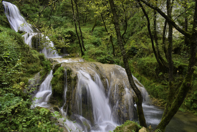 Обои картинки фото природа, водопады, водопад, лес, река