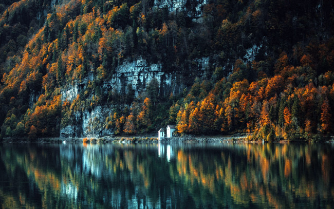 Обои картинки фото природа, реки, озера, горы, лес, река, отражение, осень