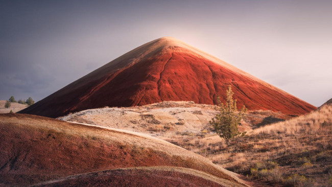 Обои картинки фото the red pyramid, oregon, природа, горы, the, red, pyramid