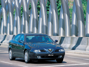 Картинка автомобили alfa romeo