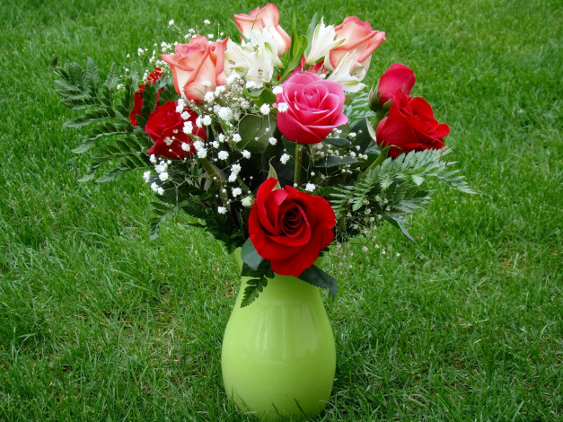 Обои картинки фото цветы, букеты, композиции, розы, ваза, букет