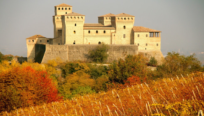 Обои картинки фото castello di torrechiara, города, замки италии, castello, di, torrechiara