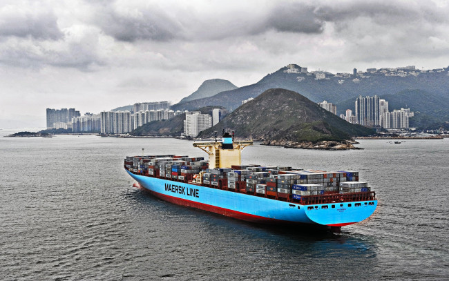 Обои картинки фото edith maersk, корабли, грузовые суда, maersk, line, контейнеровоз, грузовой, корабль, побережье