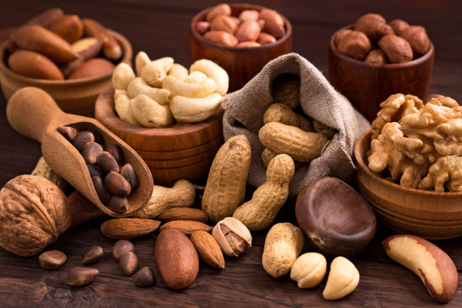 Обои картинки фото еда, орехи,  каштаны,  какао-бобы, ассорти, миндаль, арахис