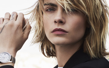 Картинка девушки cara+delevingne модель блондинка часы