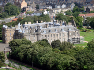 Картинка великобритания holyrood palace города дворцы замки крепости замок деревья город