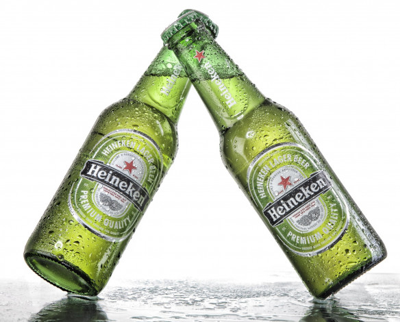 Обои картинки фото бренды, heineken, бутылки, пиво, капли