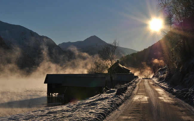Обои картинки фото природа, дороги, снег, догора, солнце, туман, деревья