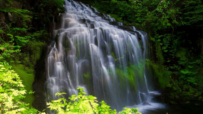 Обои картинки фото природа, водопады, скала, поток
