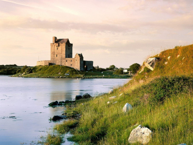 Обои картинки фото dunguaire, castle, kinvara, ireland, города, дворцы, замки, крепости