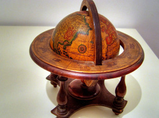 Картинка разное глобусы карты деревянный глобус