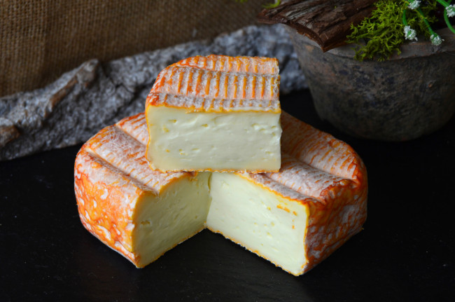 Обои картинки фото fromage des vosges, еда, сырные изделия, сыр