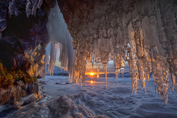 Картинка природа восходы закаты лед грот сосульки закат холодный свет андрей ершов
