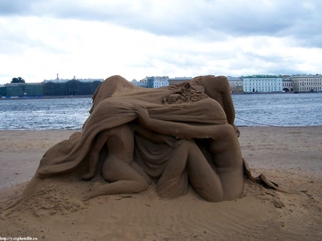 Обои картинки фото питер, фигуры, из, песка, города, санкт, петербург, петергоф, россия