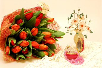 Картинка цветы тюльпаны букет камни шкатулка
