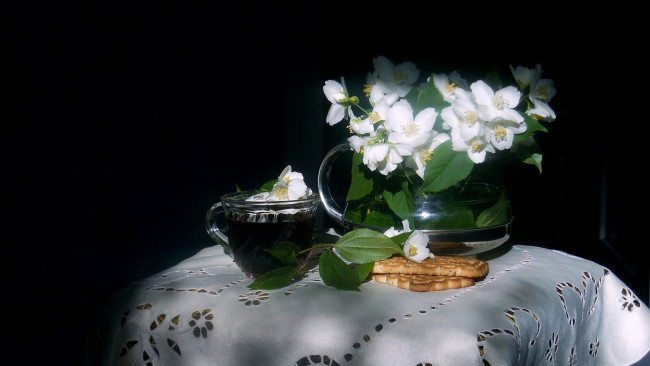 Обои картинки фото еда, напитки,  Чай, печенье, цветы, чай