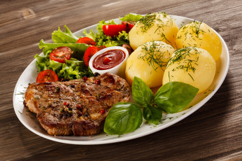 Картинка еда мясные+блюда картофель мясо отбивная базилик помидоры томаты