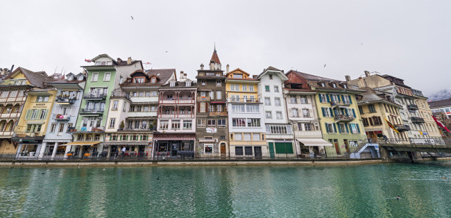 Обои картинки фото thun, switzerland, города, улицы, площади, набережные, набережная, здания, тун, швейцария, река