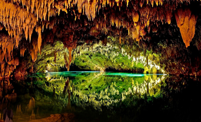 Обои картинки фото природа, реки, озера, свет, озеро, сталактиты, скала, мексика, пещера