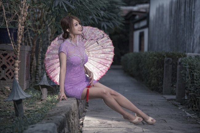 Обои картинки фото девушки, -unsort , азиатки, азиатка, зонтик, девушка, улица, платье
