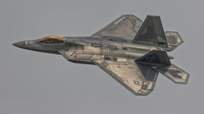 Обои картинки фото lockheed martin f22a raptor, авиация, боевые самолёты, ввс