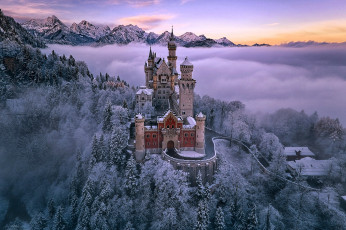 обоя neuschwanstein castle, bavarian alps, города, замок нойшванштайн , германия, neuschwanstein, castle, bavarian, alps