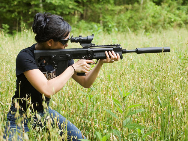Обои картинки фото -Unsort Девушки с оружием, девушки, unsort, оружием