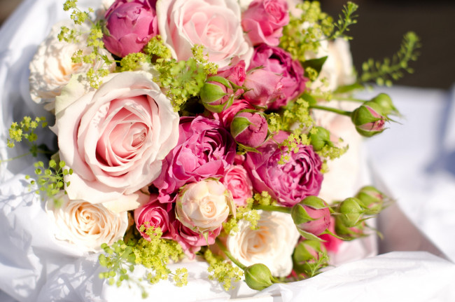 Обои картинки фото цветы, розы, букет, свадебный