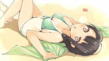 Картинка аниме nisekoi арт песок пляж лето девушка mizoguchi keiji купальник краб onodera kosaki