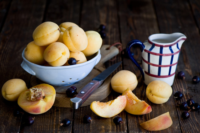 Обои картинки фото еда, персики,  сливы,  абрикосы, снедь