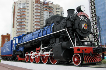 Картинка паровоз+фд+21-+3000 техника паровозы паровоз фд 21- 3000 локомотив здания памятник