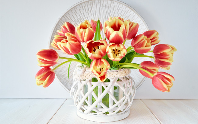 Обои картинки фото цветы, тюльпаны, ваза, букет