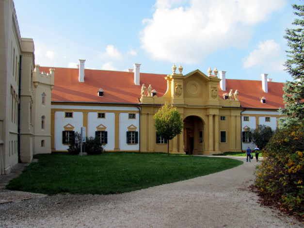 Обои картинки фото lednice castle, города, замок леднице , чехия, lednice, castle