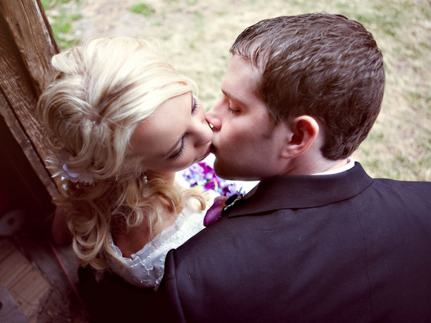 Обои картинки фото разное, мужчина женщина, свадьба, поцелуй