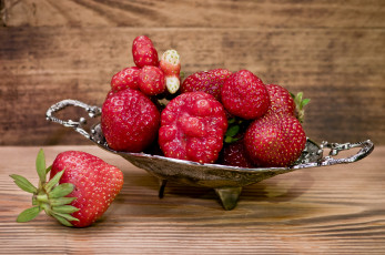 Картинка еда клубника +земляника вкусная спелая сочная ягода