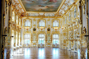 Картинка интерьер дворцы музеи стулья роспись паркет бальный зал позолота