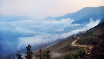 Картинка природа дороги дорога горы туман