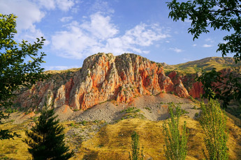 Картинка армения природа горы облака деревья