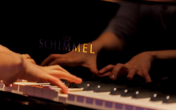 Картинка музыка -музыкальные+инструменты клавиши пианино руки
